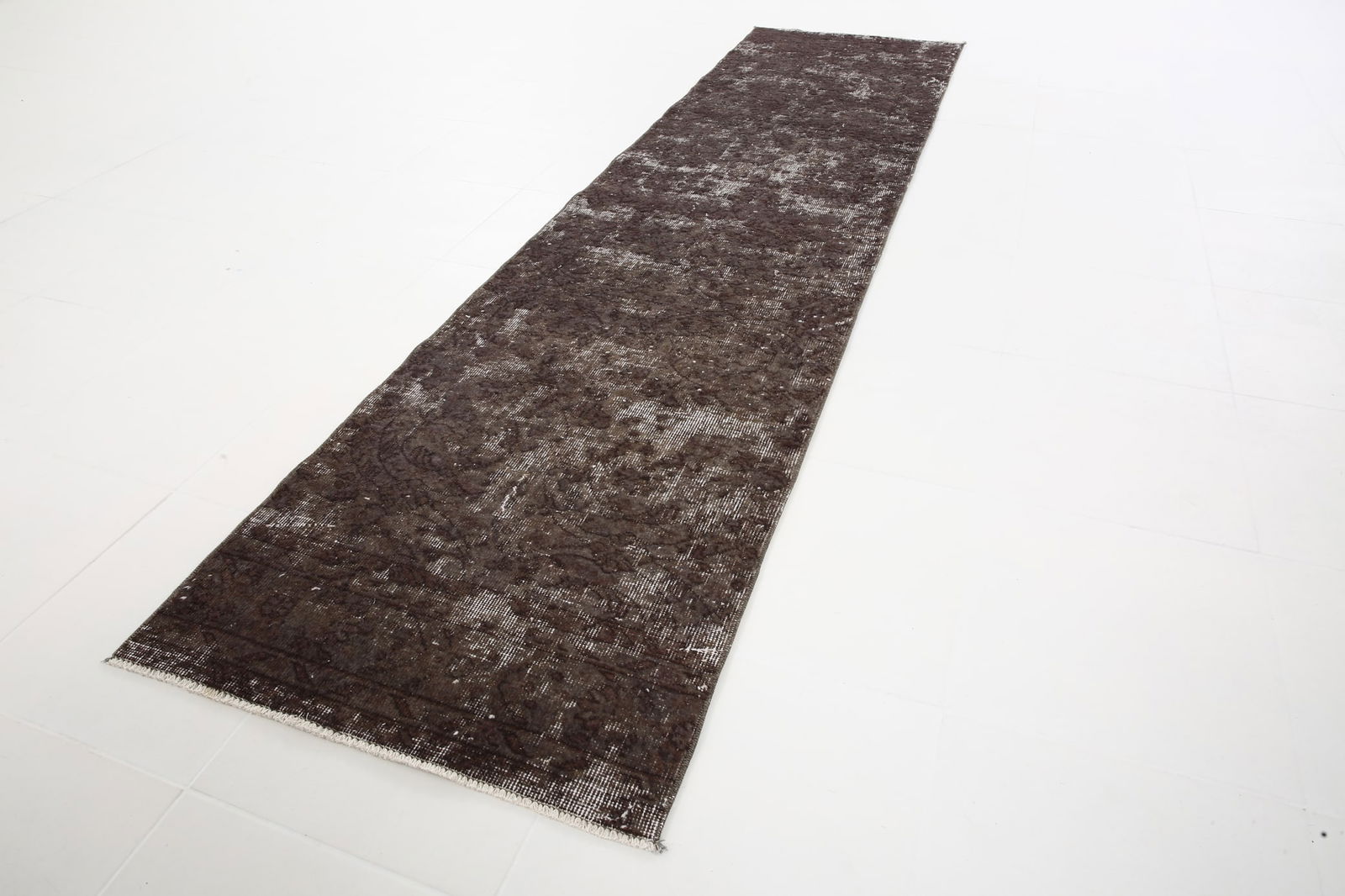 2'6'' x 10'1'' Turkish Vintage Runner Rug - 5844 - 7