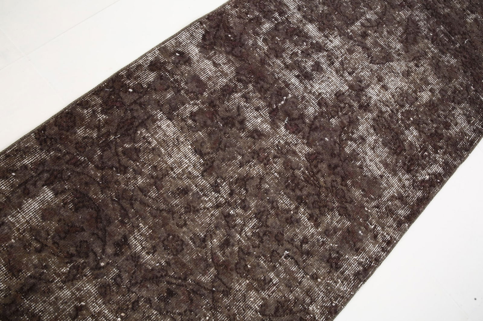 2'6'' x 10'1'' Turkish Vintage Runner Rug - 5844 - 8