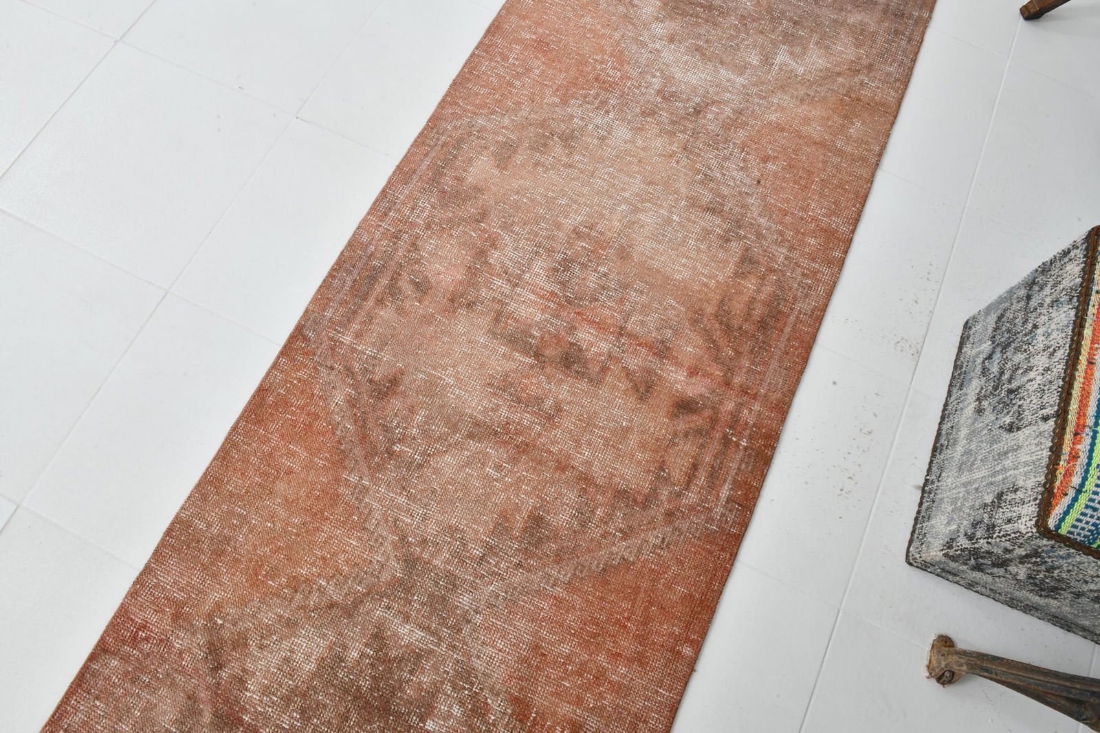 2'7'' x 12'5'' Turkish Vintage Runner Rug - 22962 - 6