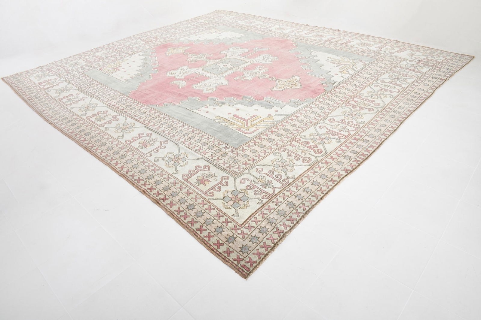 13'2'' x 14'9'' Unique Handmade Vintage Rug - 6324 - 19