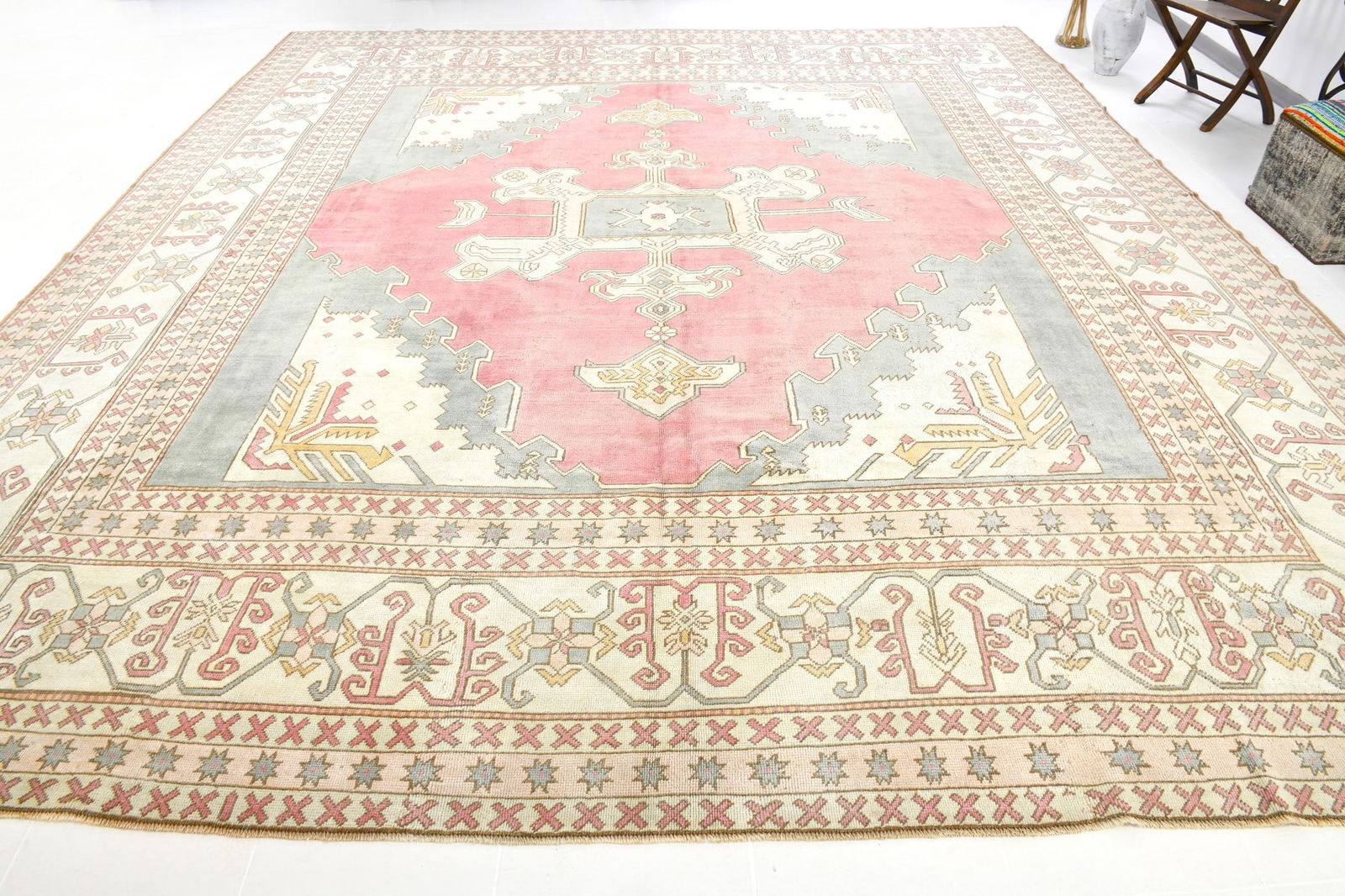 13'2'' x 14'9'' Unique Handmade Vintage Rug - 6324 - 6