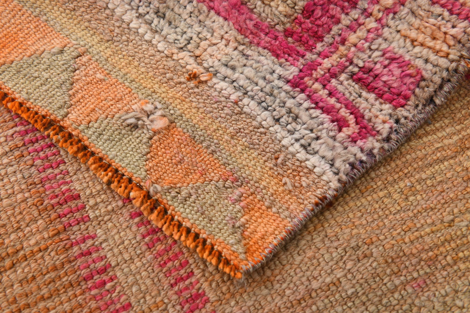 2'9'' x 9'4'' Handmade Vintage Wool Rug - 20477 - 16