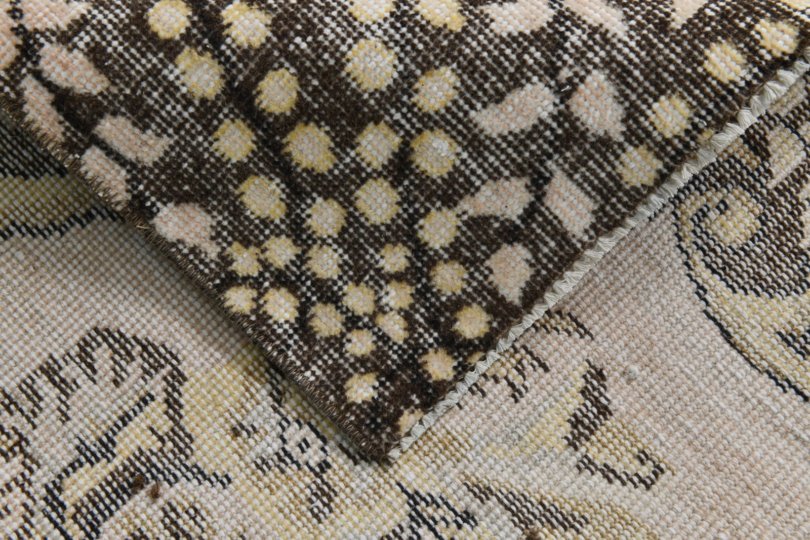 5'8'' x 9'1'' Turkish Vintage Runner Rug - 21653 - 14