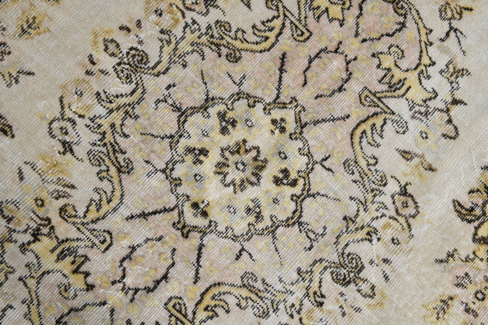 5'8'' x 9'1'' Turkish Vintage Runner Rug - 21653 - 5