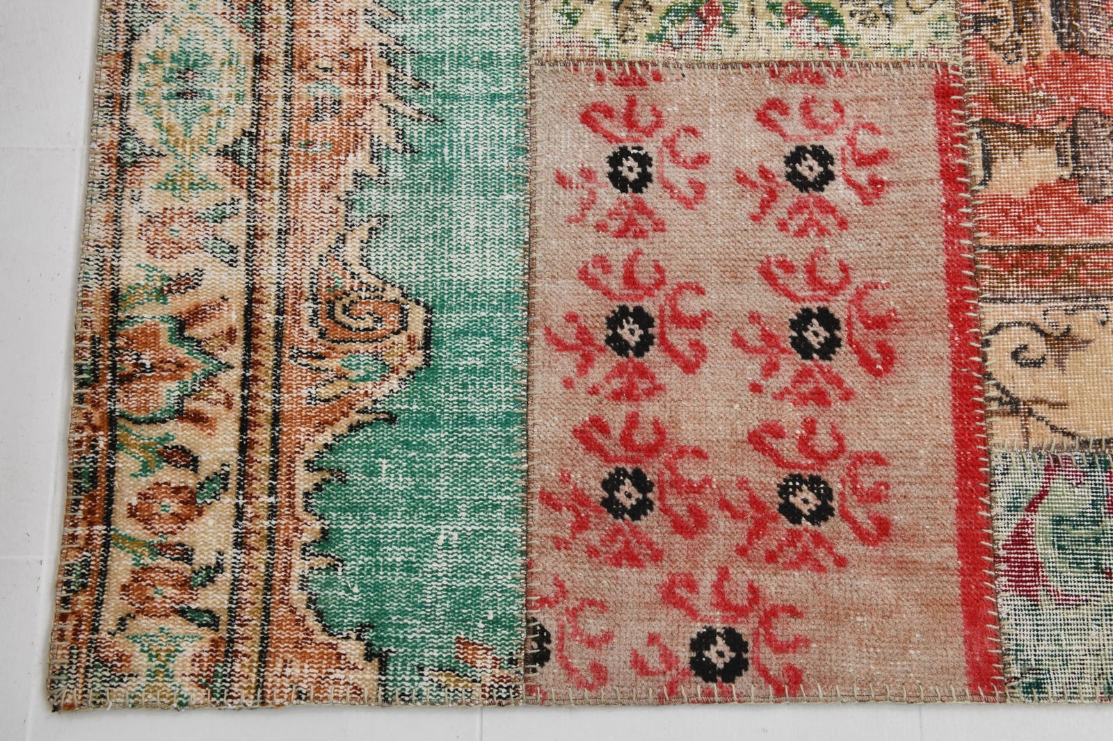 6'9'' x 10'2'' Turkish Vintage Runner Rug - 21737 - 12