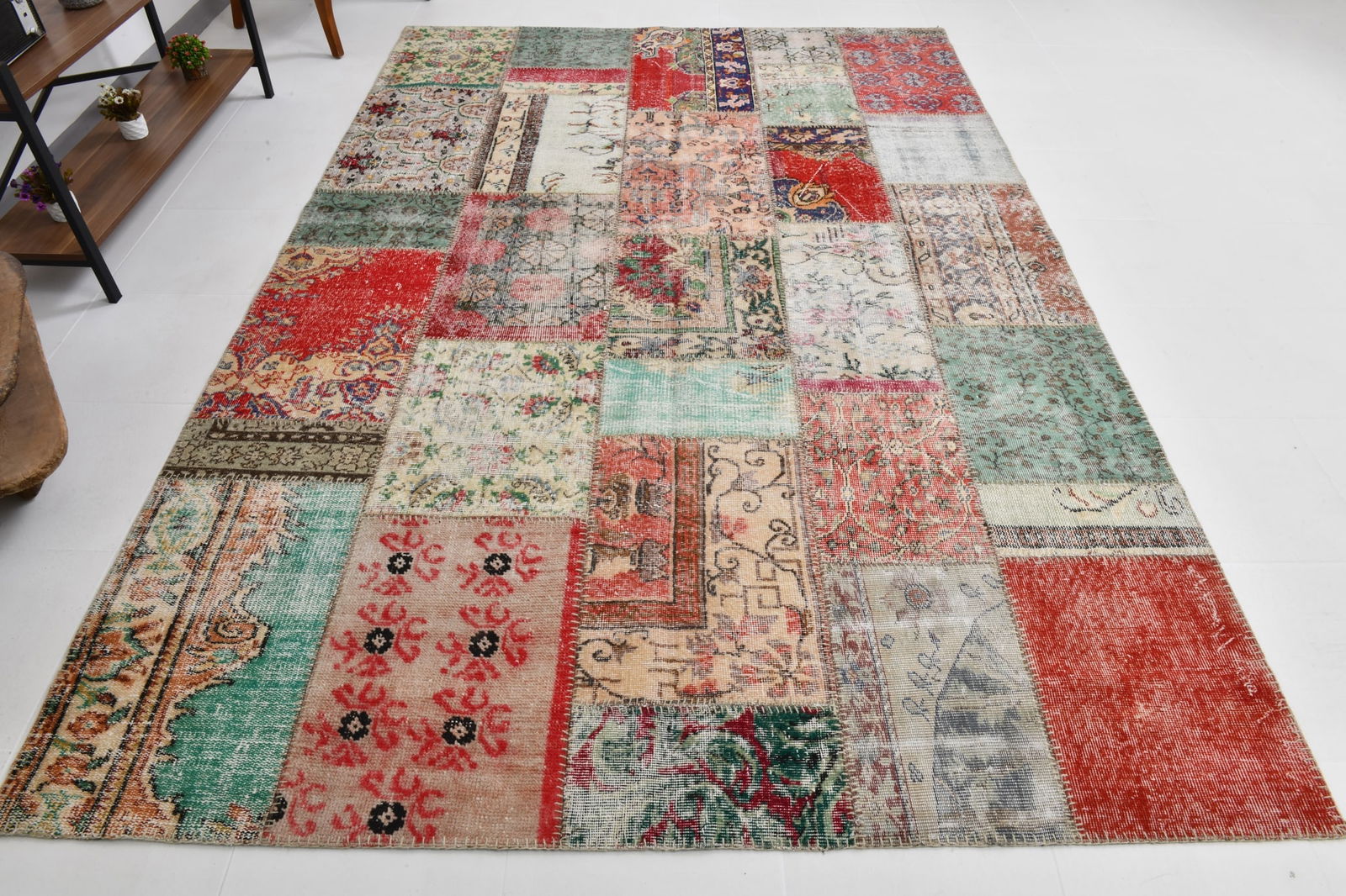 6'9'' x 10'2'' Turkish Vintage Runner Rug - 21737 - 5