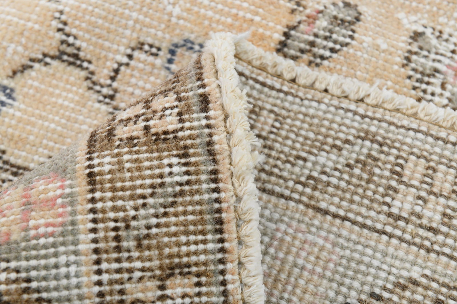 7'3'' x 9'10'' Handmade Vintage Wool Rug - 18645 - 16