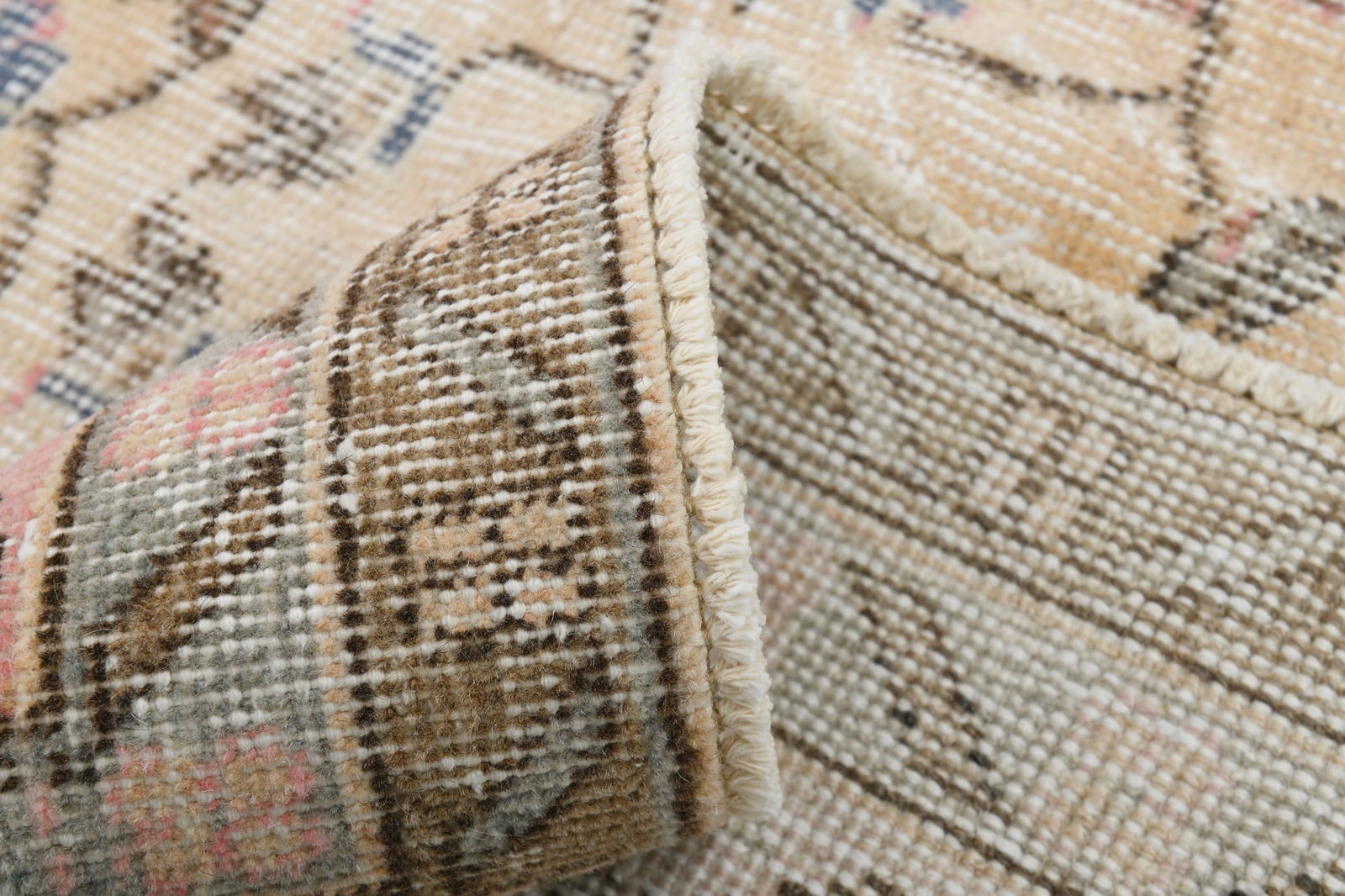 7'3'' x 9'10'' Handmade Vintage Wool Rug - 18645 - 17