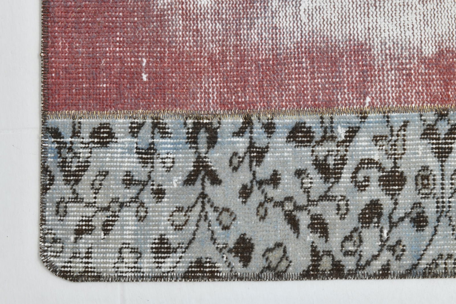 1'8'' x 3'10'' Decorative Vintage Rug - 22665 - 9