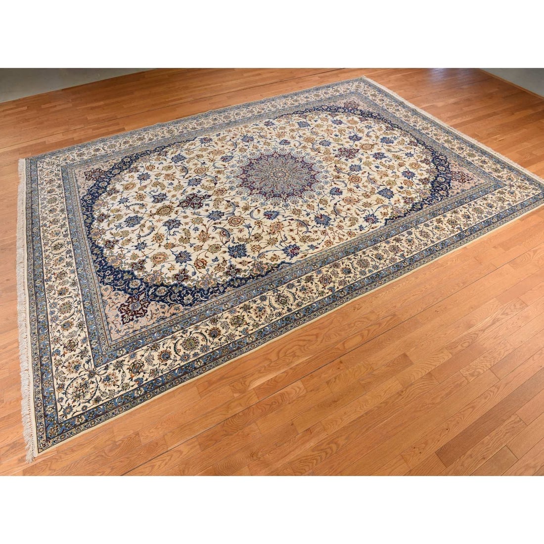 Ivory Vintage Persian Esfahan 400 KPSI Hand Knotted Wool and Silk Rug - 3