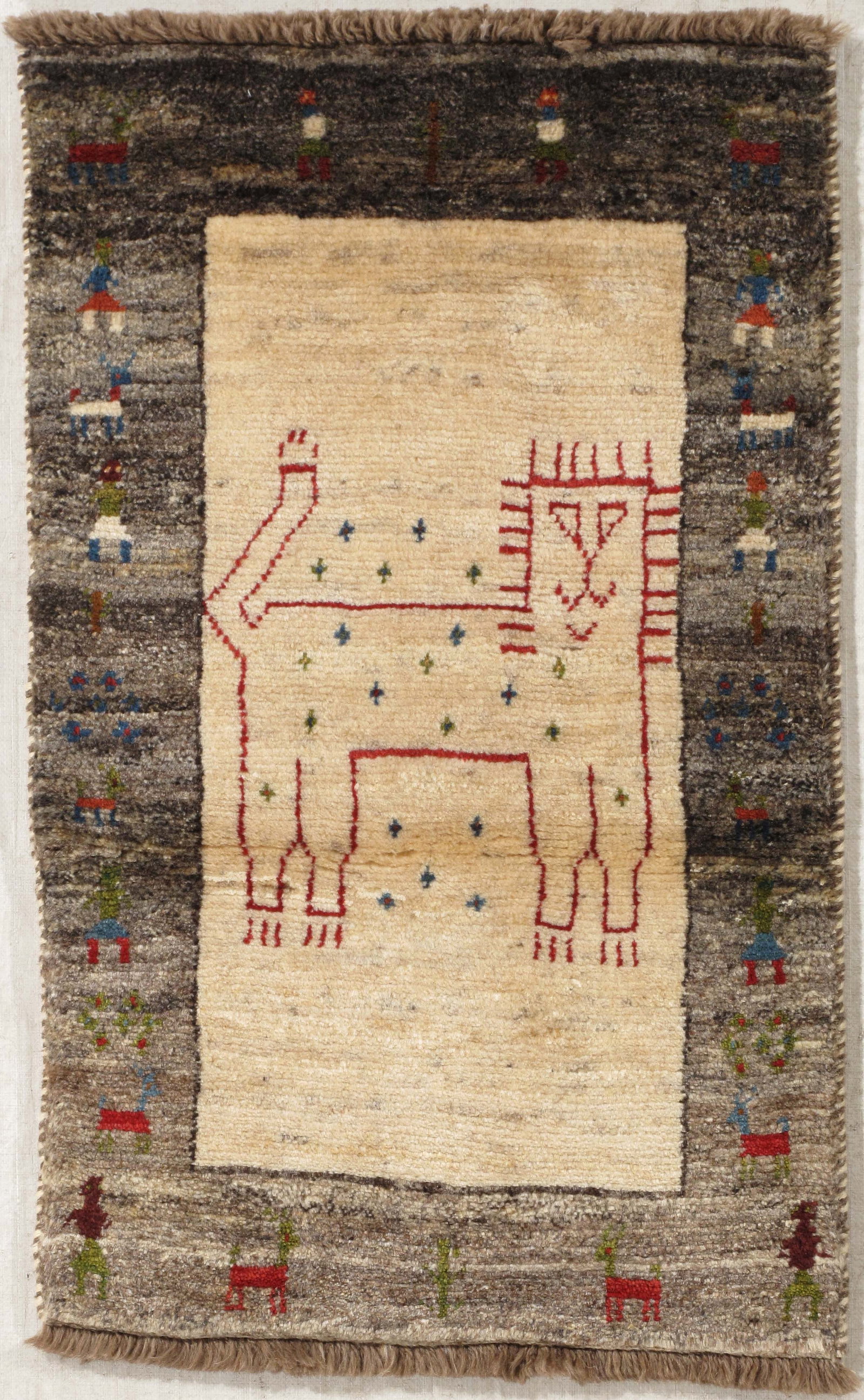 Persian Lori 1.10x3: Title:Persian Lori 1.10x3Origin:IranYear:NewMaterials:woolSize:1.10x3Description:Persian Lori Reserve: $230.00 Shipping:Domestic: Flat-rate of $40.00 to anywhere within the contiguous