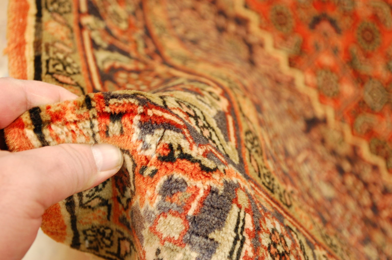 PERSIAN BIJAR RUG 3'10" x 5' 4". - 9