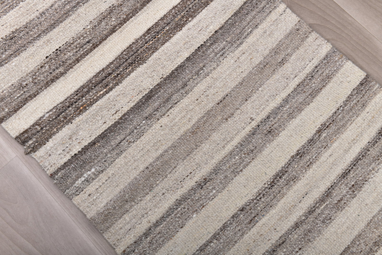 2'2'' x 9'0'' Turkish Handmade Kilim Rug - 241370 - 4