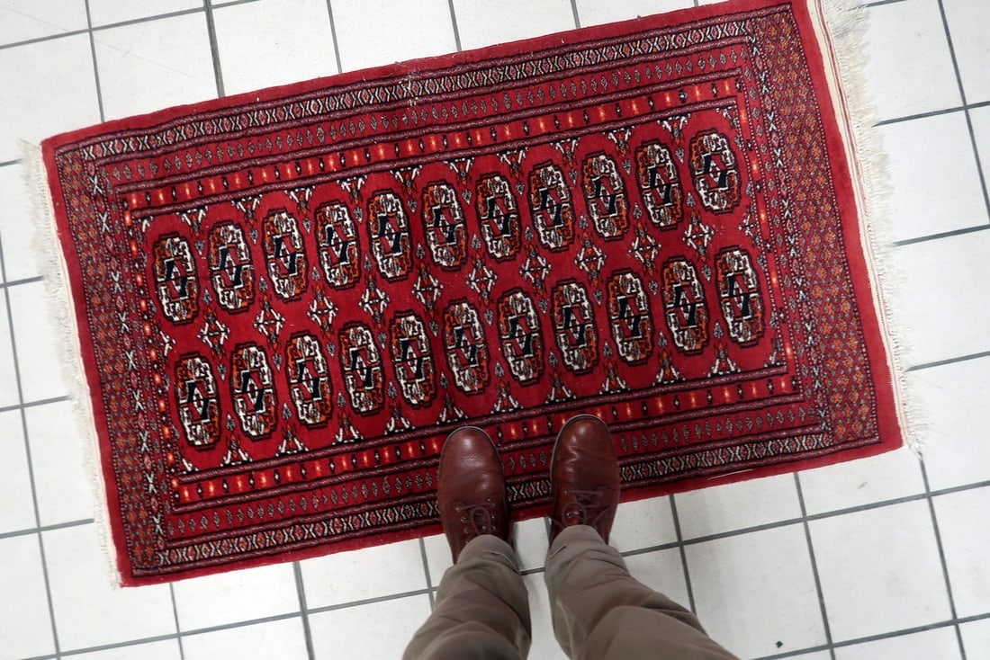 Handmade Vintage Uzbek Bukhara Rug 2.8' x 4.1' (86cm x 125cm), 1960s - 7