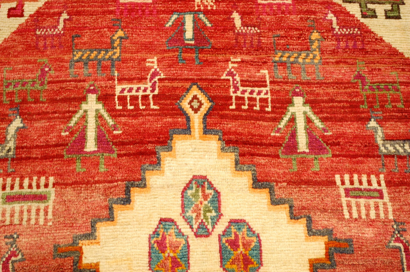 Persian SHIRAZ RUG 3'6"x6'5" - 7