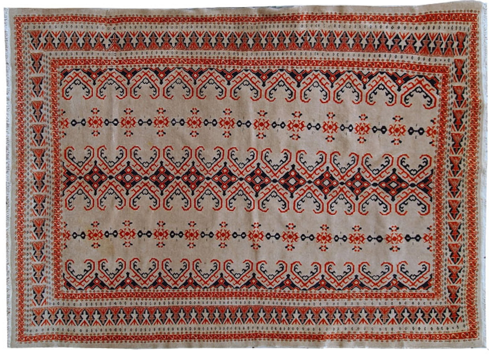 Handmade vintage Uzbek Bukhara rug 4.1' x 5.6' (127cm x 173cm) 1960s - 2