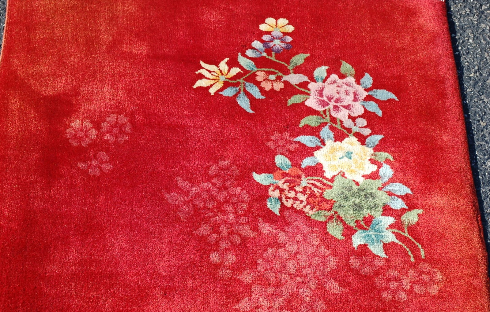 CHINESE RUG 4'2" x 6'9" - 6