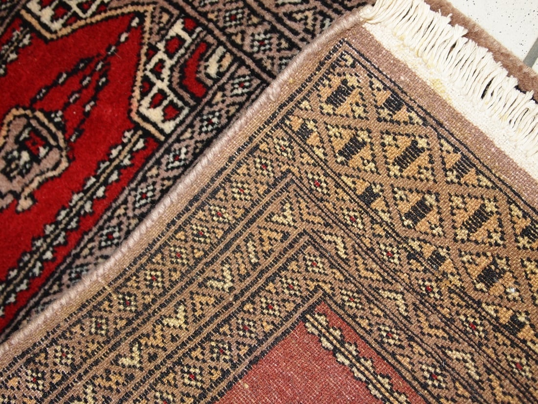Handmade vintage Uzbek Bukhara prayer rug 1.5' x 3.3' (45cm x 101cm) 1970s - 6
