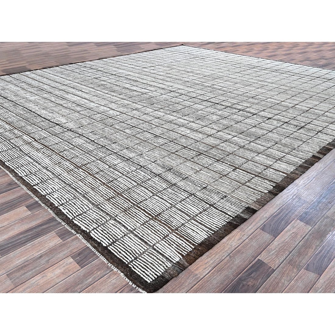 Daisy White Moroccan Weave with Box Design Hand Knotted Pure Wool Rug - 3