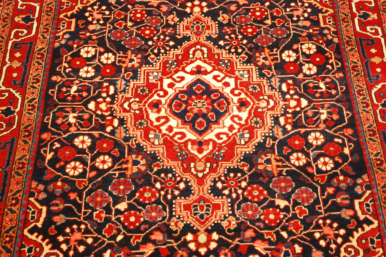 PERSIAN SARUK RUG 3.8x5.6 - 2