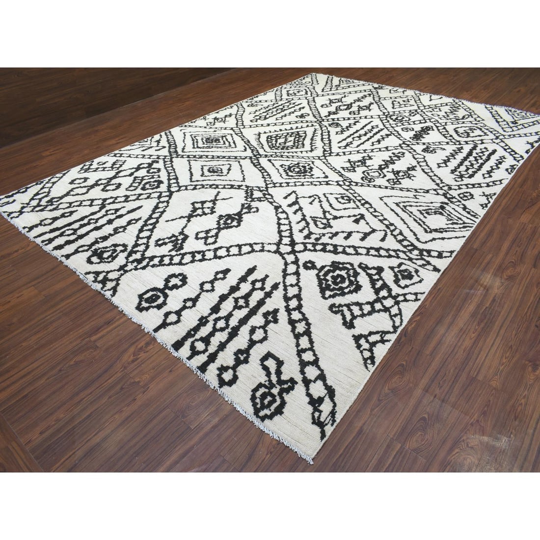 Ivory, Hand Knotted Boujaad Moroccan Berber Soft Organic Wool Rug - 3