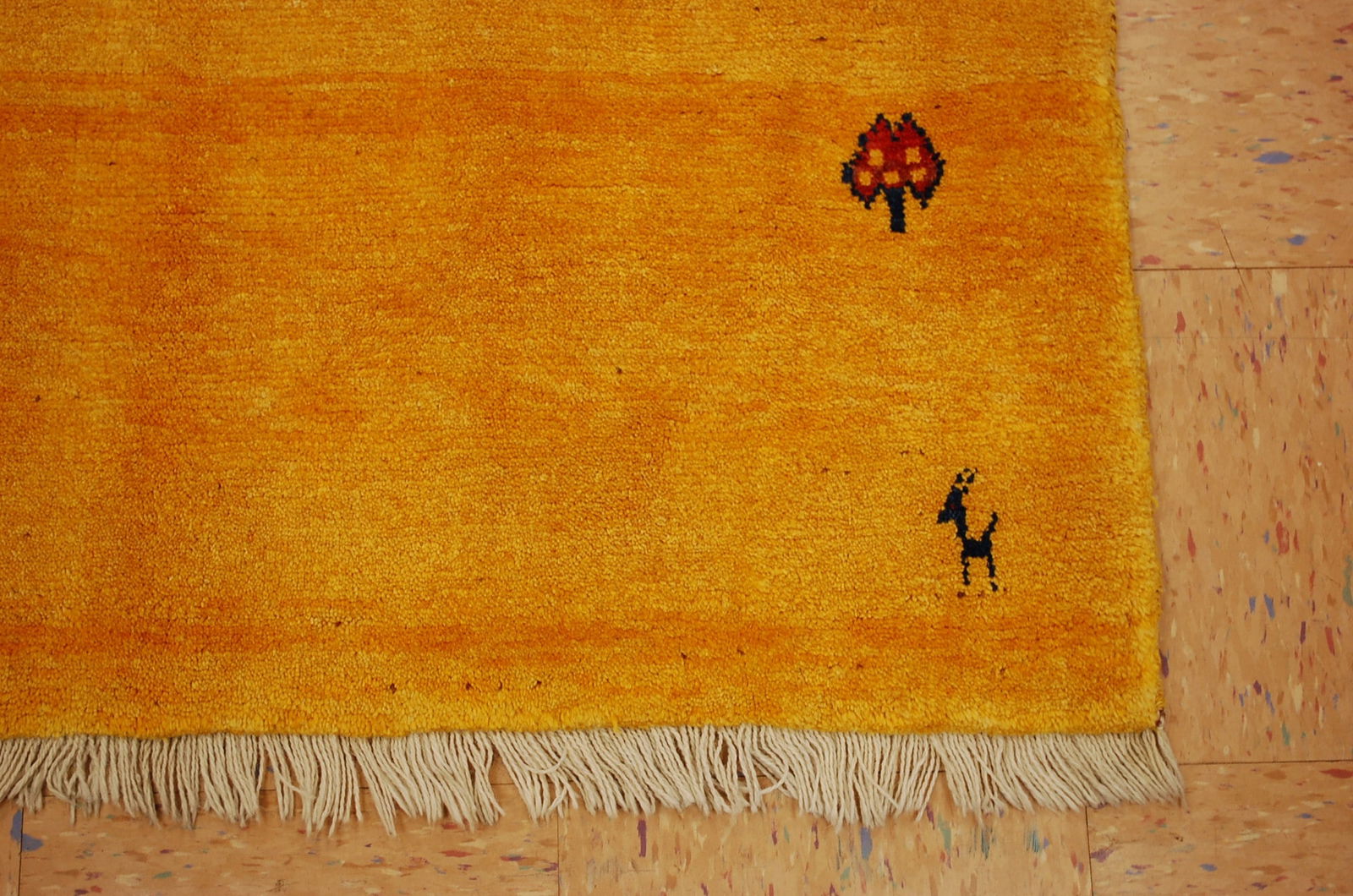 Persian SHIRAZ RUG 3.8x4.10 - 2