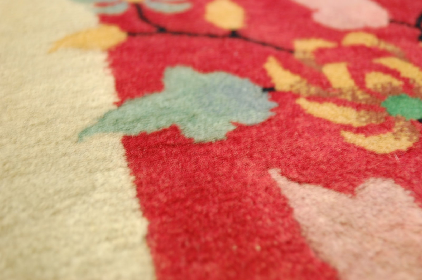 CHINESE WALTER NICHOLS RUG 2' x 3'10" - 12