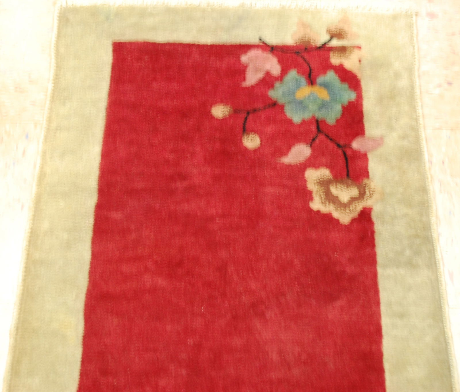 CHINESE WALTER NICHOLS RUG 2' x 3'10" - 2