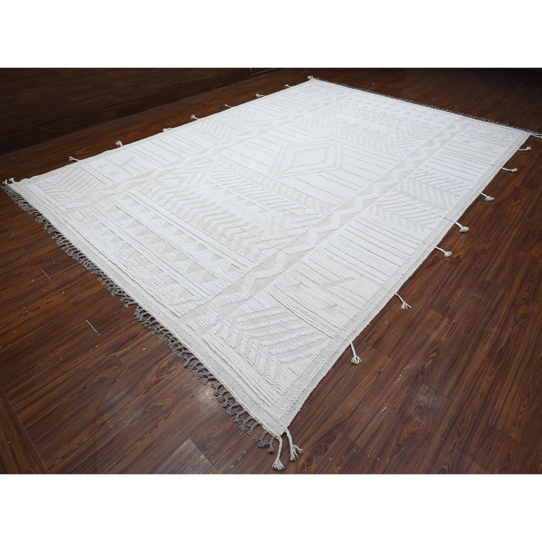Ivory Hand Knotted Wool Moroccan Weave Embossed Pile Oriental Rug - 3