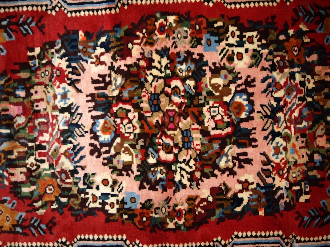 Handmade vintage Persian Bakhtiari rug 3.7' x 4.9' ( 114cm x 152cm ) 1970 - 5