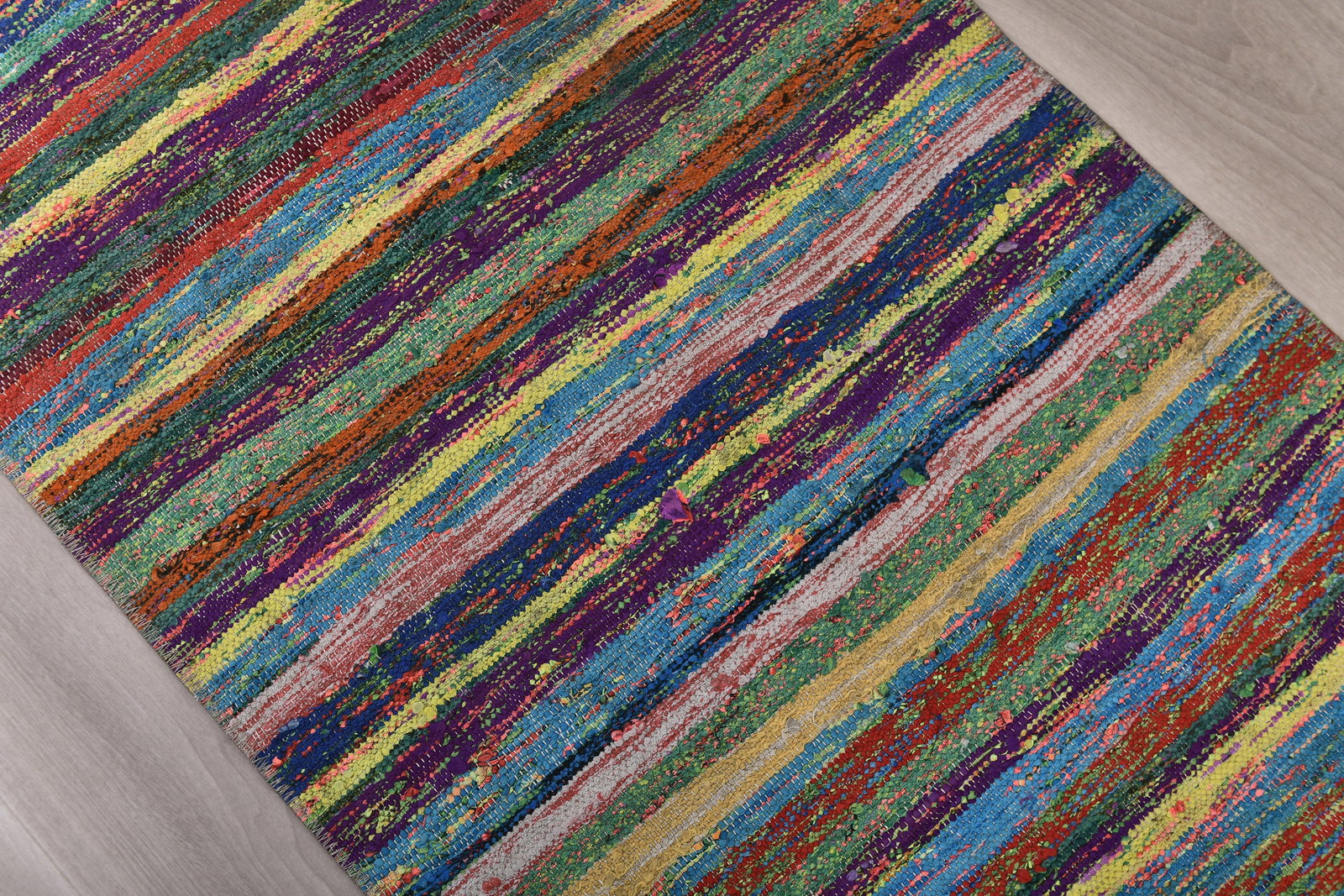 2'2'' x 9'6'' Turkish Handmade Kilim Rug - 241283 - 4