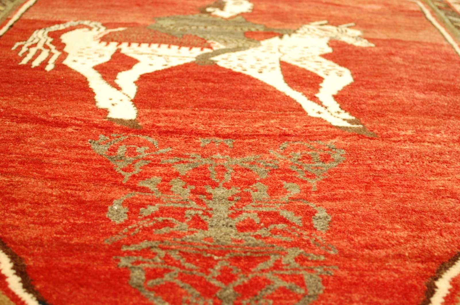 Persian SHIRAZ RUG 3.6x6.1 - 8