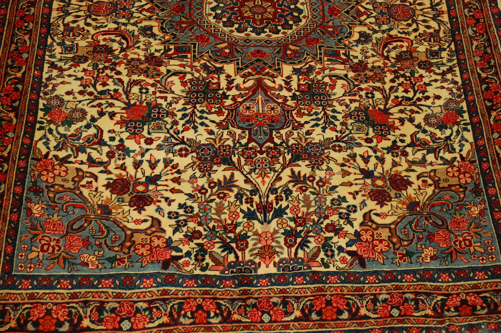 PERSIAN-BIJAR RUG 3'9" x 4'10" - 7