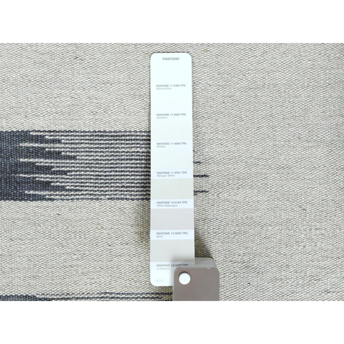 Hand Woven Avant-Garde Stripe Design Flat Weave Kilim Organic Wool Rug - 4