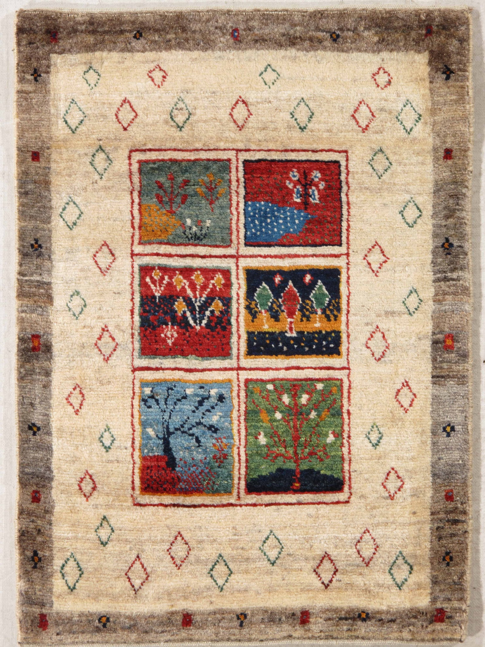 Persian Lori 2.2x3.1: Title:Persian Lori 2.2x3.1Origin:IranYear:NewMaterials:woolSize:2.2x3.1Description:Persian Lori Reserve: $250.00 Shipping:Domestic: Flat-rate of $40.00 to anywhere within the contiguous