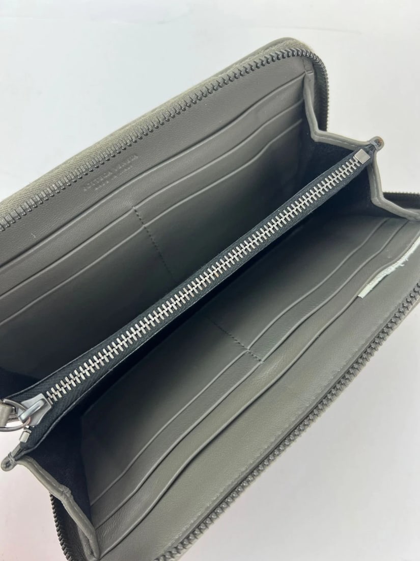 Bottega Veneta Gray Intrecciato Zip Around Leather Wallet Clutch - 10