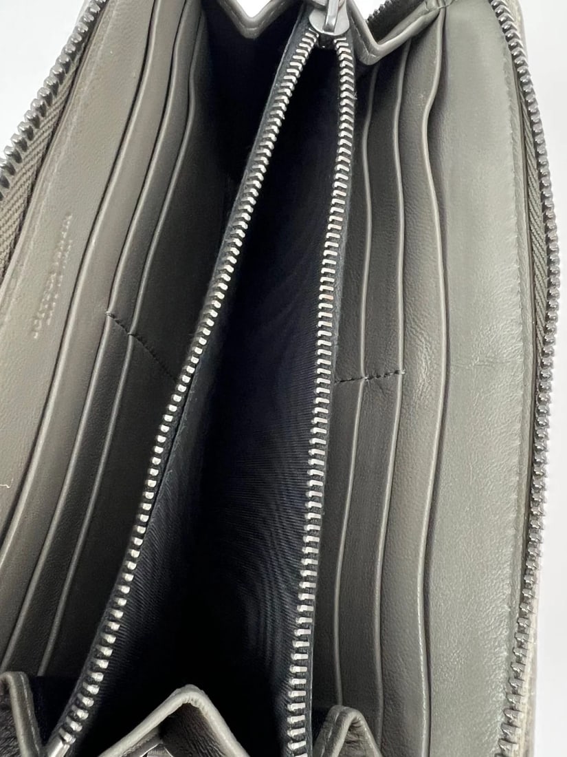 Bottega Veneta Gray Intrecciato Zip Around Leather Wallet Clutch - 6