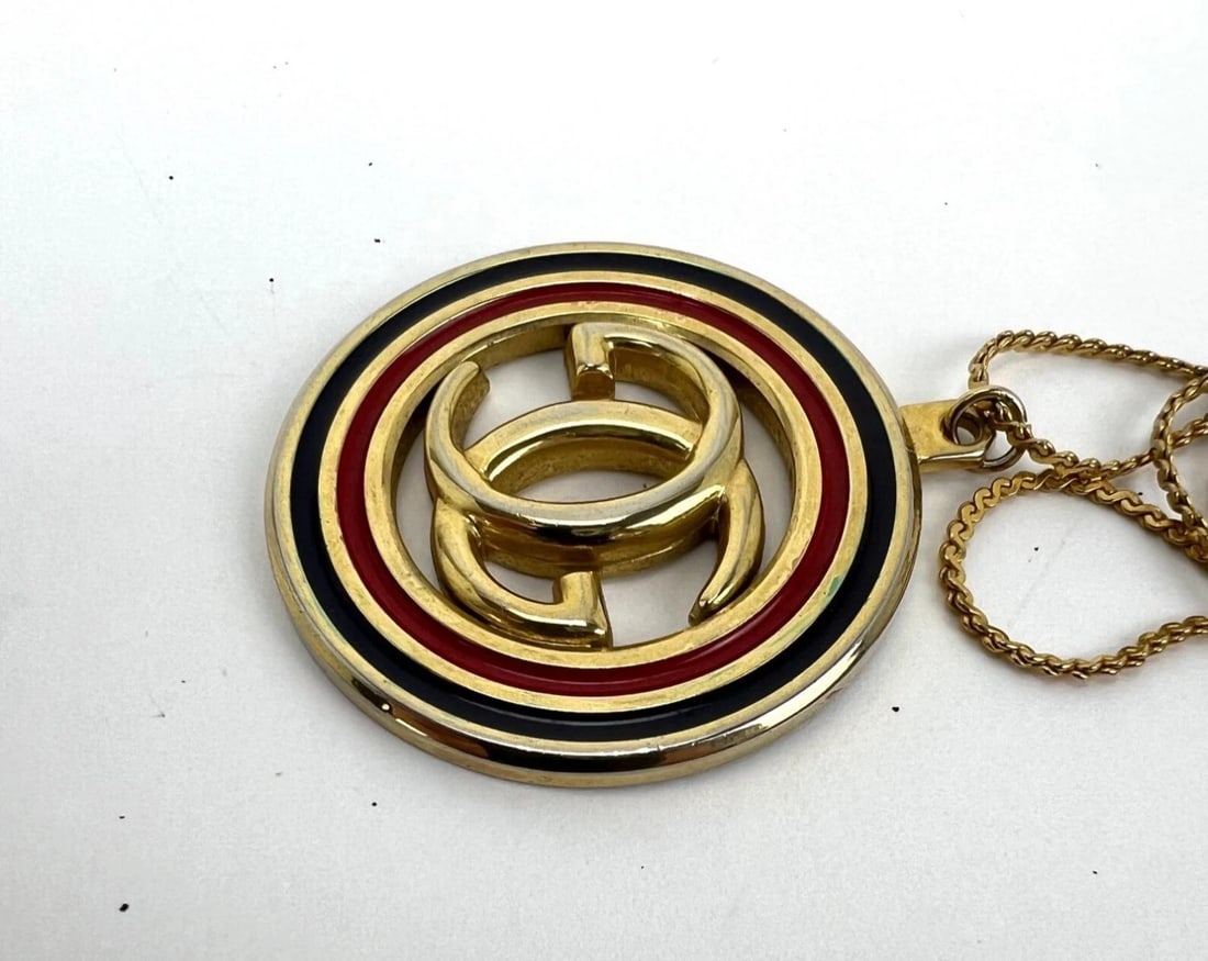 Gucci Interlocking G Pendant Gold Tone Vintage Necklace - 7