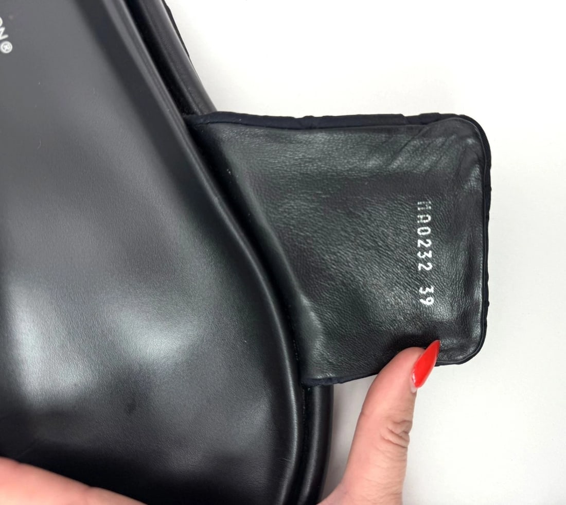 LOUIS VUITTON Pool Pillow Mules Slides Shoe - 10