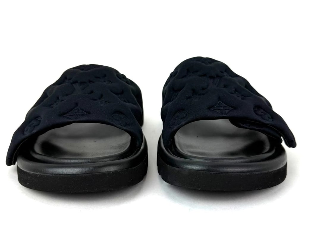 LOUIS VUITTON Pool Pillow Mules Slides Shoe - 11