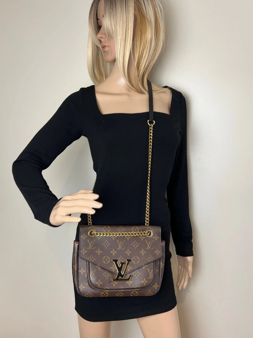 Louis Vuitton Monogram Passy Crossbody Bag - 14