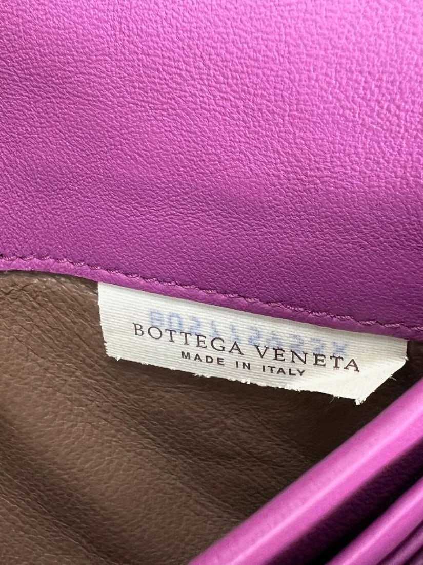 Bottega Veneta Nappa Intrecciato Contiental Flap Wallet Clutch - 8