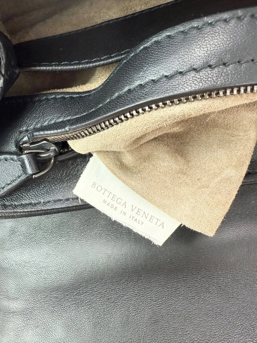 Bottega Veneta Metallic Wool Woven Patent Ayers Olimpia Knot Silver Bag Live - 7