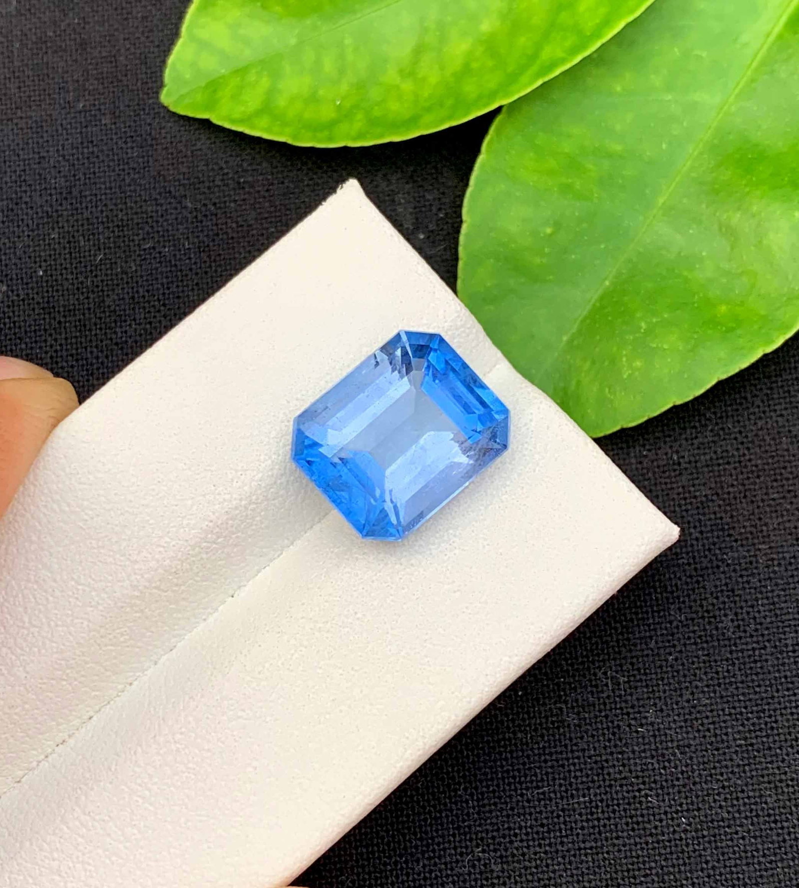 Santa Maria Aquamarine Gemstone: Natural Beryl, March Birthstone (6.85 Carats) (1 of 4)