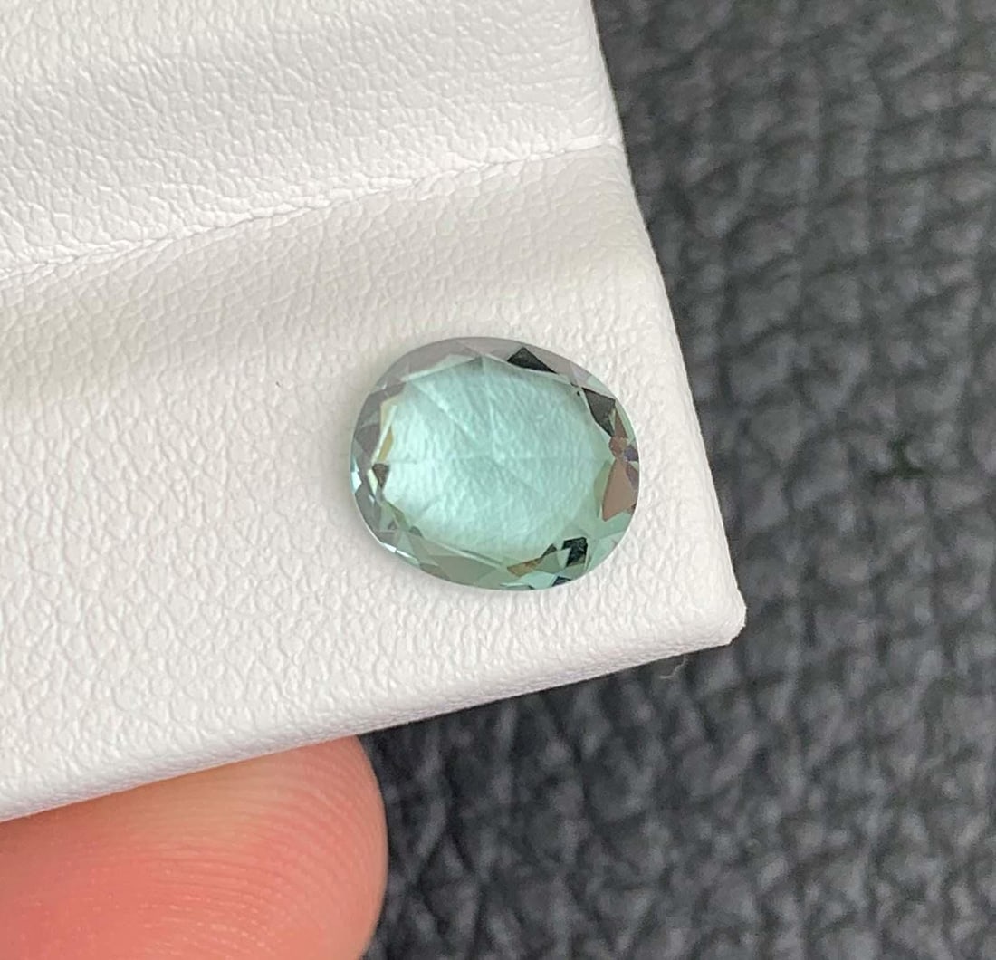 Vista Blue Color Tourmaline Gemstone: Natural October Birthstone, Africa (2.08 CT) (1 of 5)