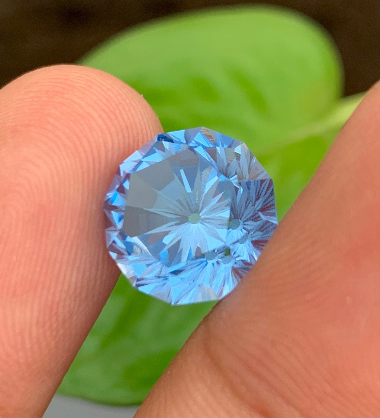 Swiss Blue Topaz Gemstone: 10.80 Carat Flower Cut Loose Stone (1 of 5)