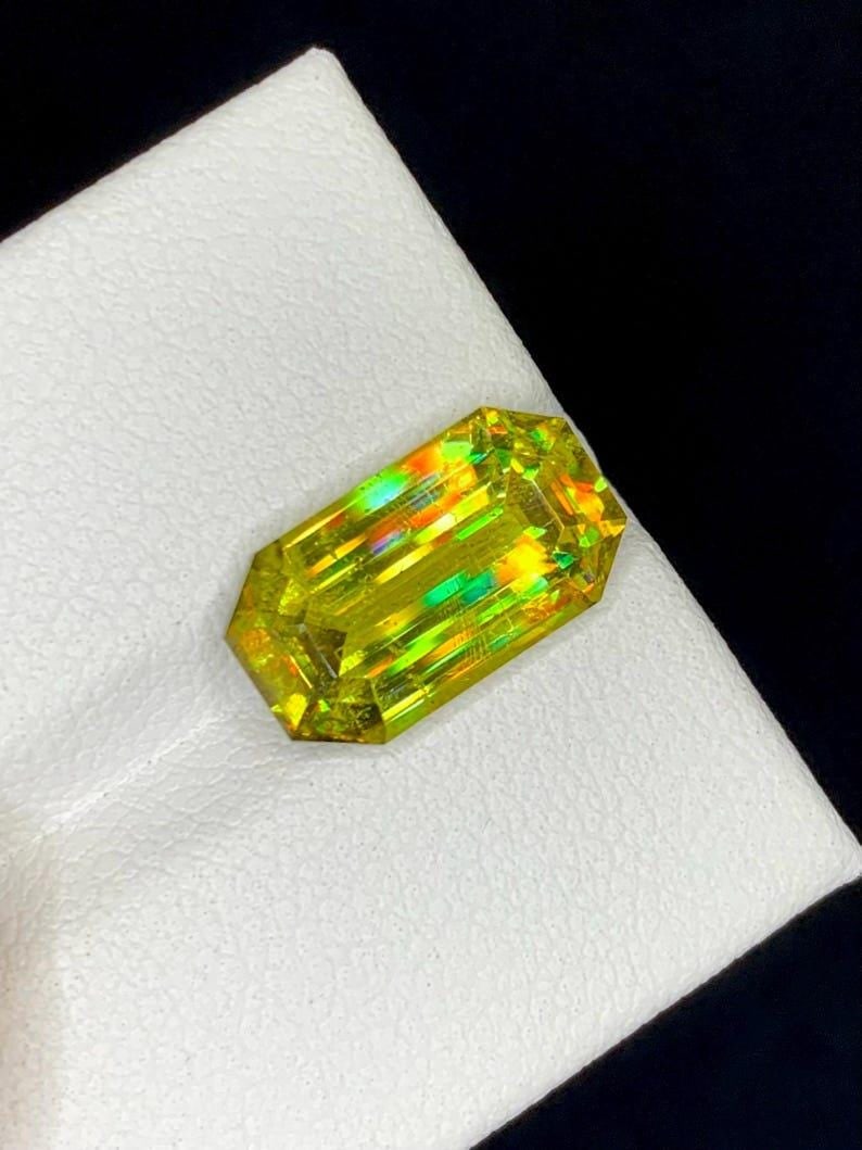 Natural Yellow Sphene Gemstone: Lustrous Titanite for Ring Making (1 of 7)