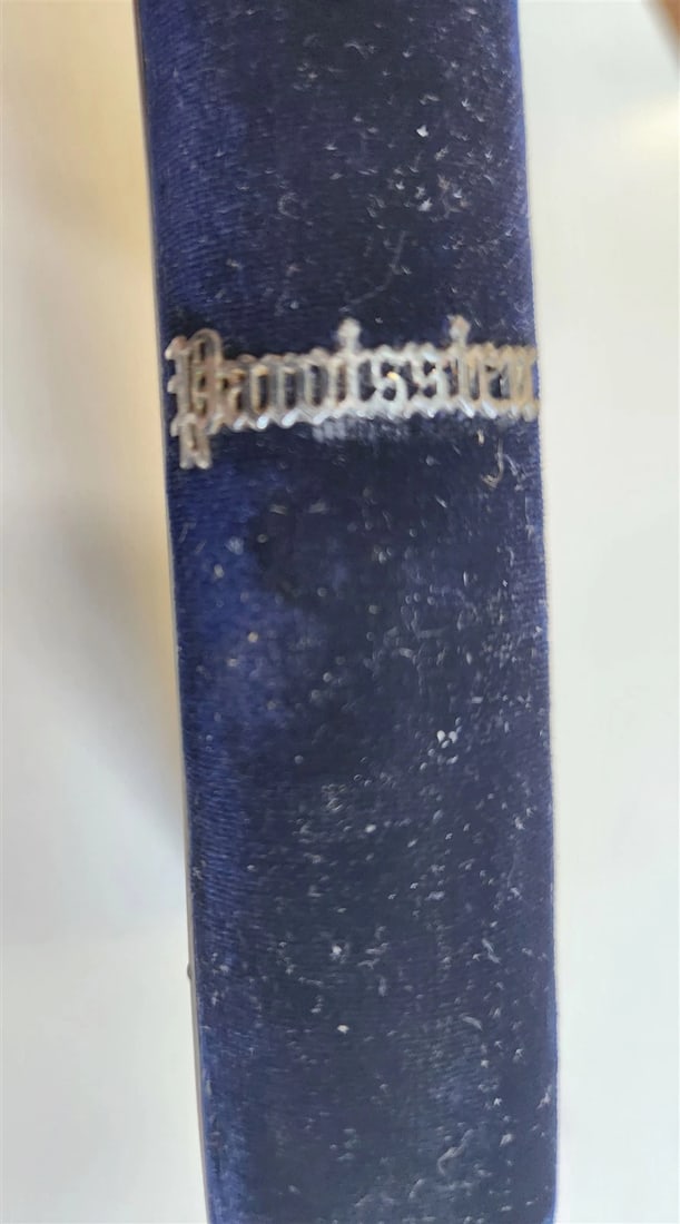 1880s PAROISSIEN ROMAIN antique BEAUTIFUL VELVET BINDING w/ SILVER CROSS CLASP - 4