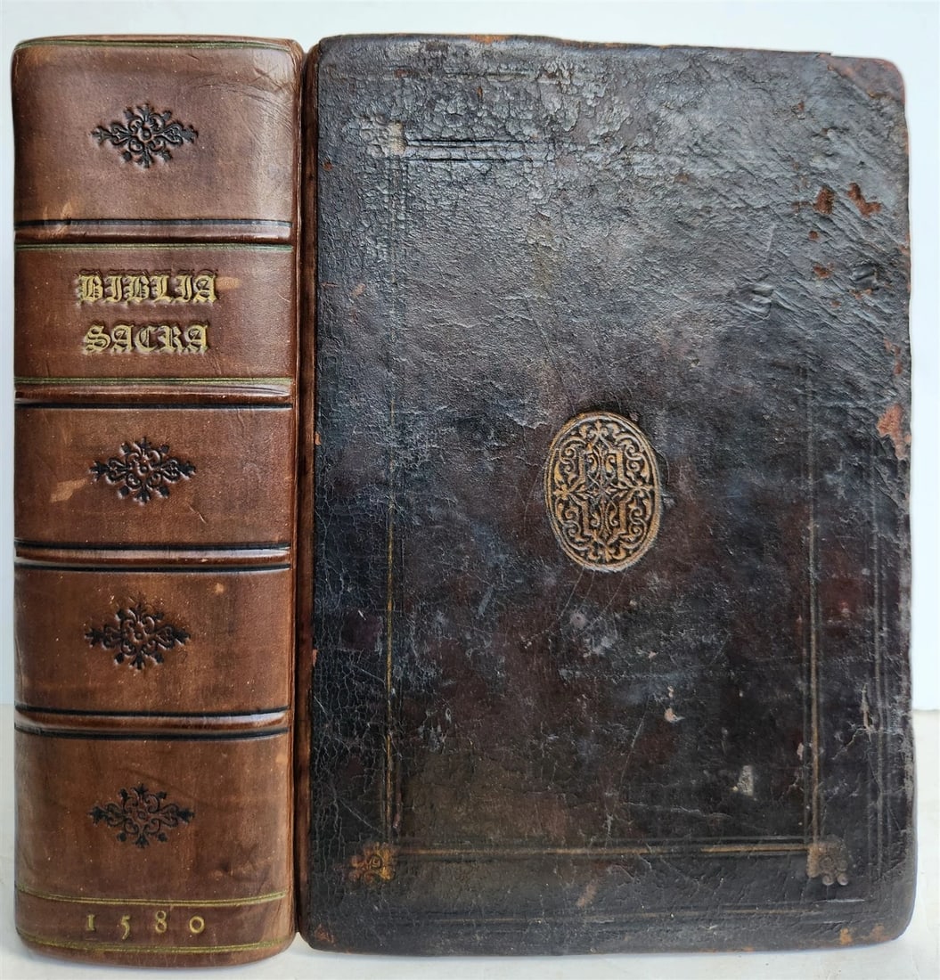 1580 BIBLE FIRST LATIN BIBLIA PRINTED in ENGLAND by Christopher Barker antique - 2