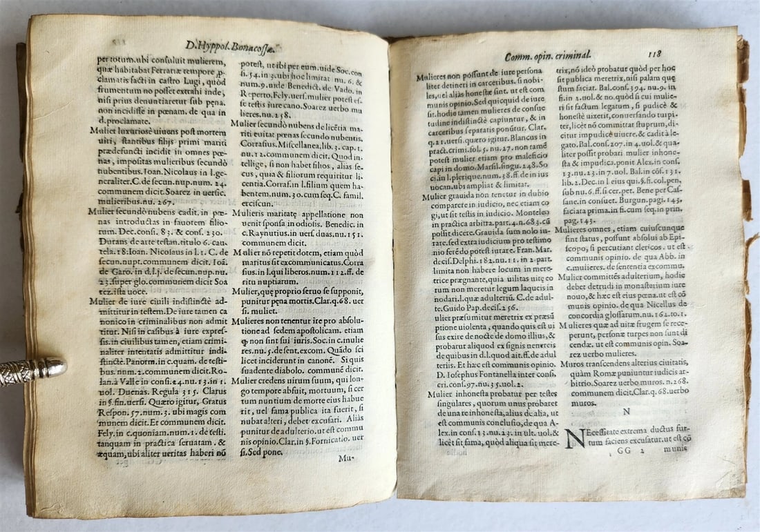 1575 LAW BOOK COMMUNES DOCTORUM IURIS UTRIUSQUE antique VELLUM BINDING - 7